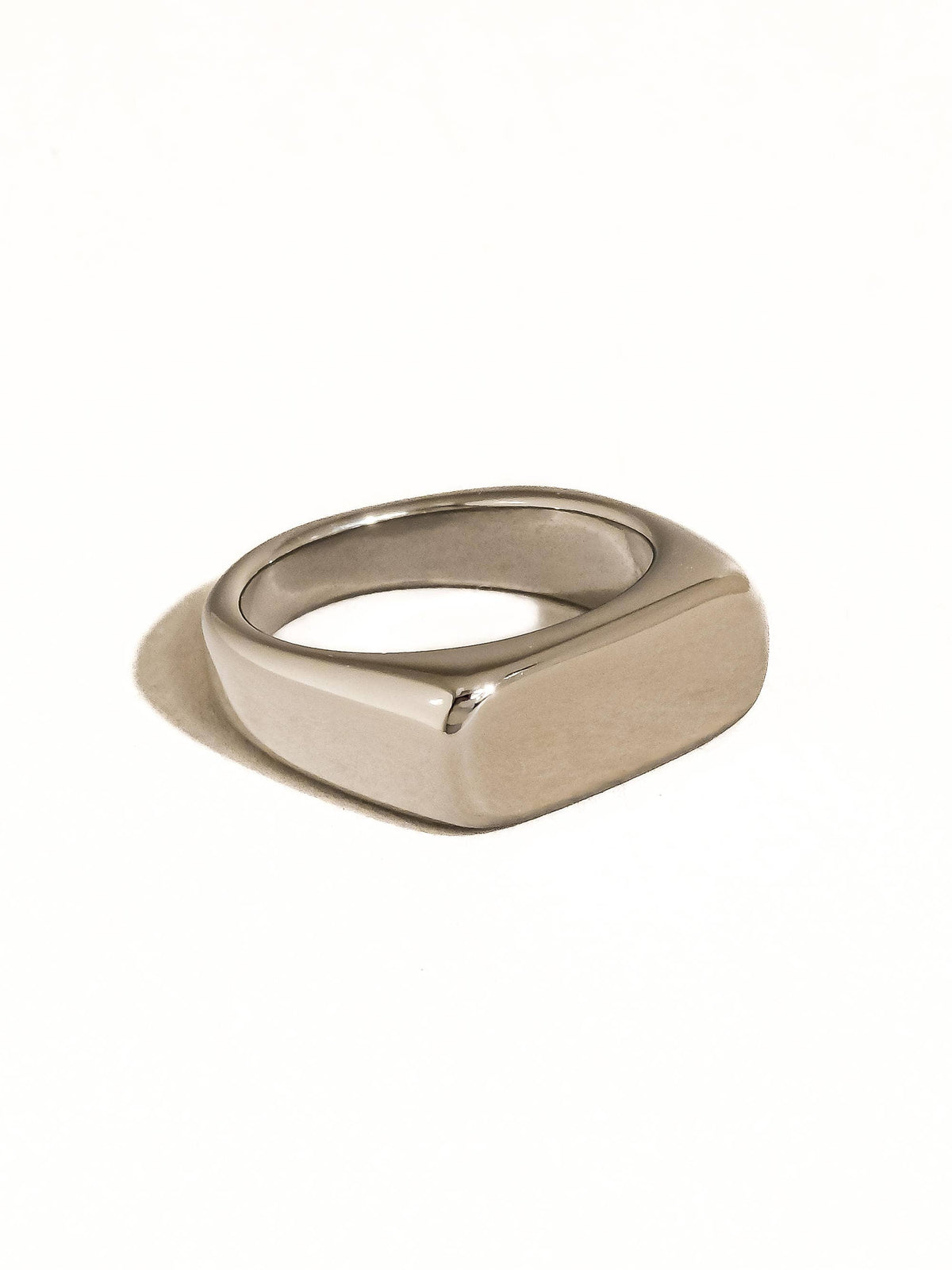 Glayce 18K Gold Non-Tarnish Classic Signet Ring: Yellow Gold