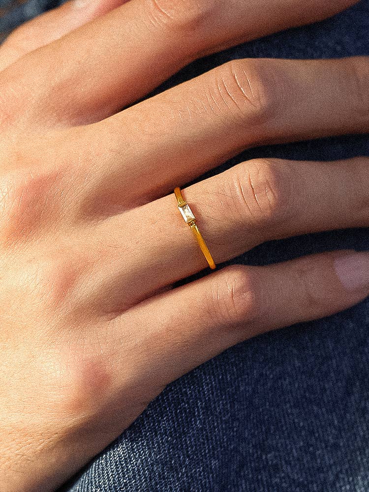 Côme 18K Gold Non-Tarnish Minimalist Thin CZ Band