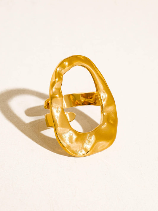 Statement Rings: Aurithra-Oval