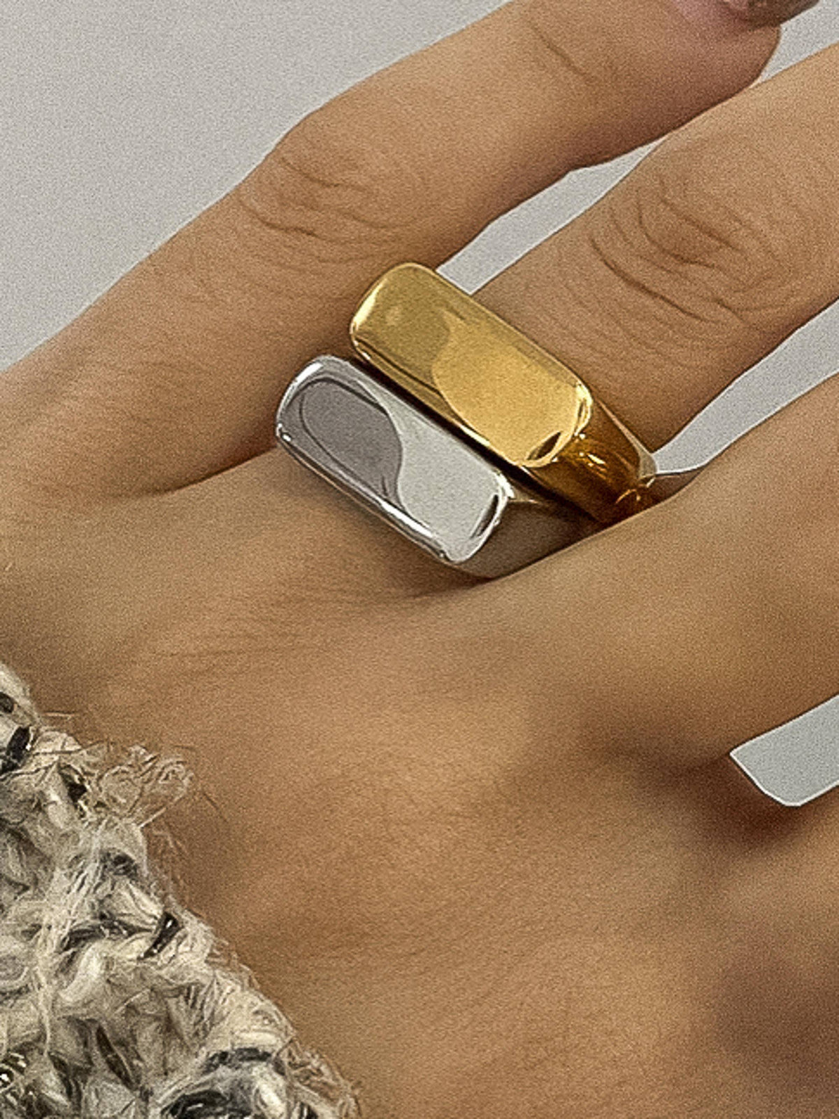 Glayce 18K Gold Non-Tarnish Classic Signet Ring: Silver