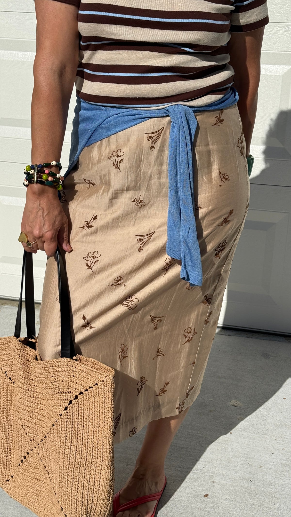 Embroidered pencil skirt
