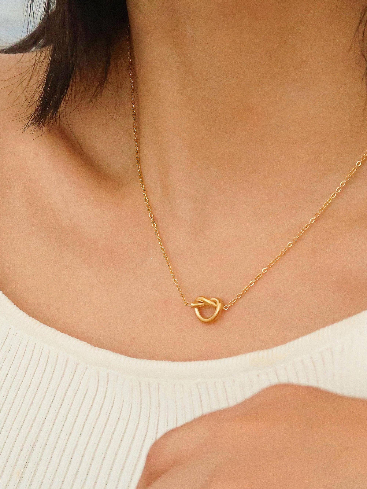 Aimee 18K Gold Petite Heart Non-Tarnish Necklace: Yellow Gold