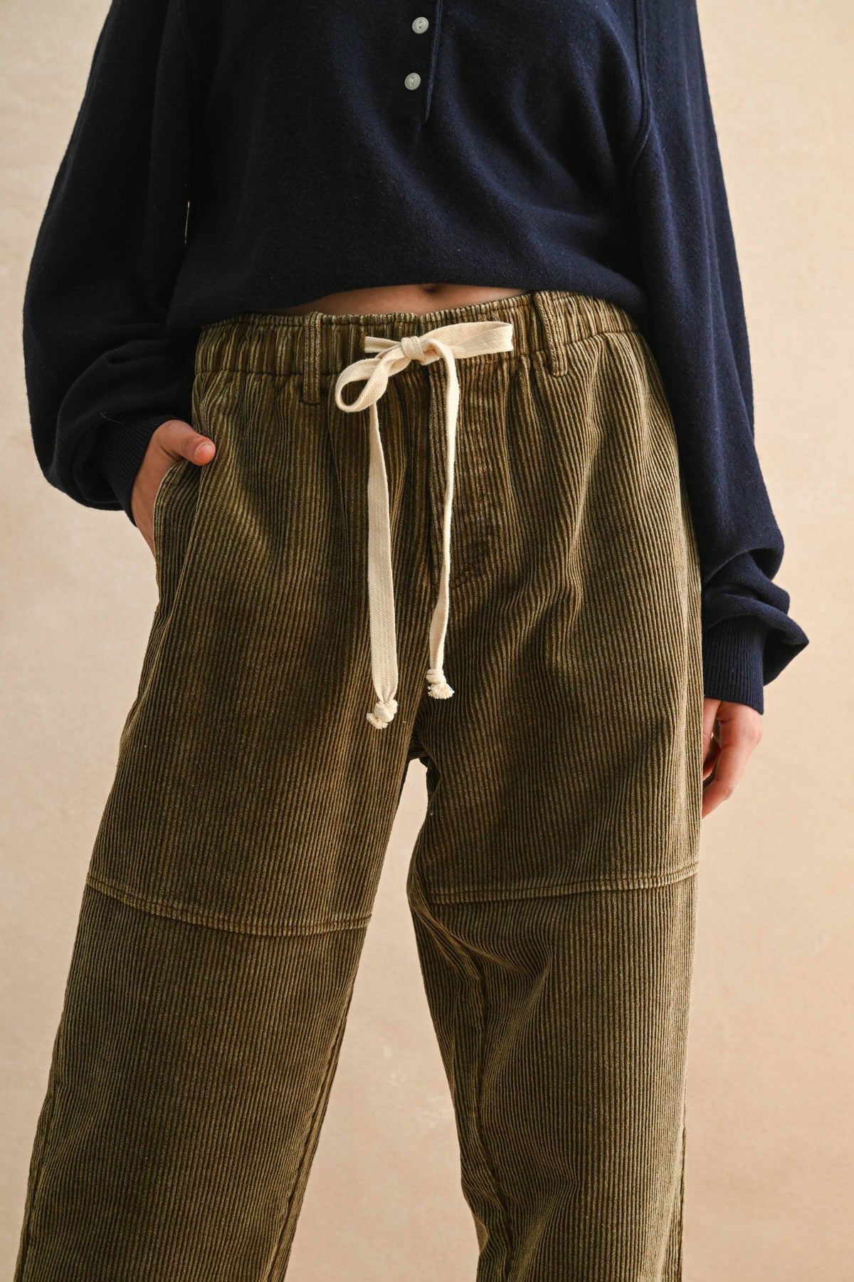 Corduroy olive croped pants